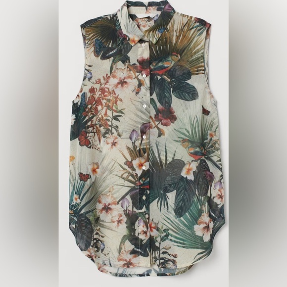 Tops - 2 for 10 ☀️🌿 Sleeveless airy summer floral patterned blouse
